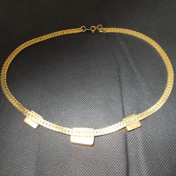 Vintage Luxury Necklace approximately 17" tip to tip 3/4" wide - Picture 3 of 3